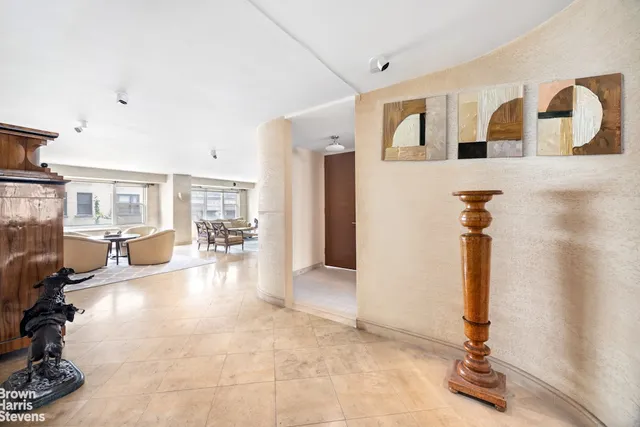 $5,200,000 | 40 East 84th Street, Unit 7CD | Upper East Side