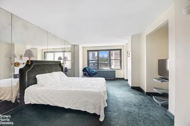 $5,200,000 | 40 East 84th Street, Unit 7CD | Upper East Side