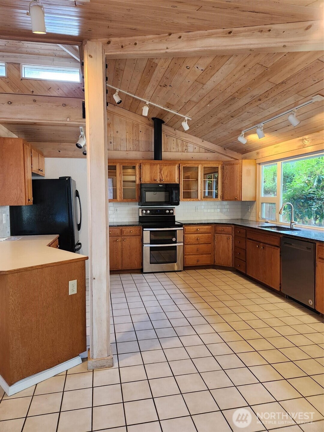 181 East Dabob Road Shelton, WA 98584 - Photo 21 of 39