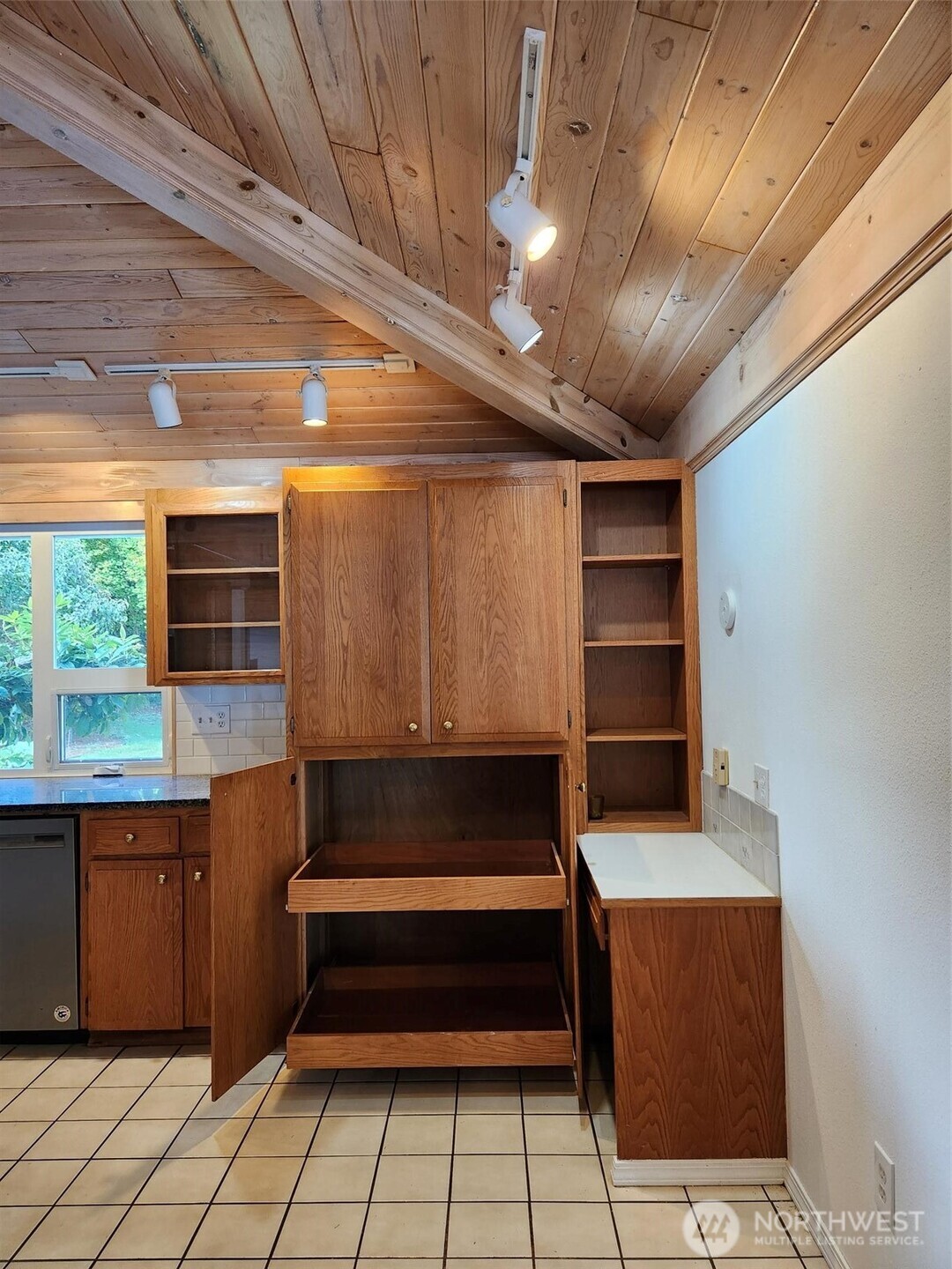 181 East Dabob Road Shelton, WA 98584 - Photo 22 of 39