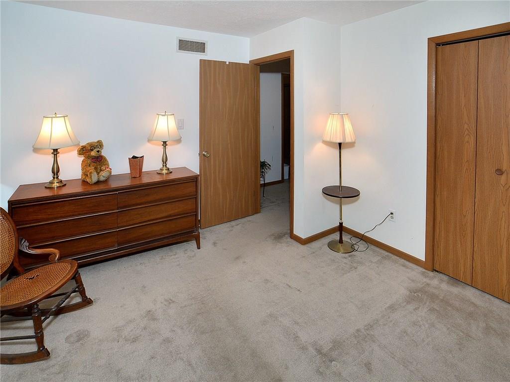 504 Spring Run Drive Monroeville, PA 15146 - Photo 16 of 22 Gallery Image 16