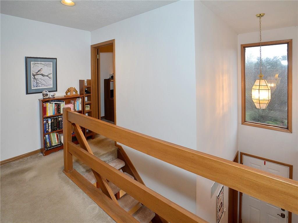 504 Spring Run Drive Monroeville, PA 15146 - Photo 9 of 22 Gallery Image 9