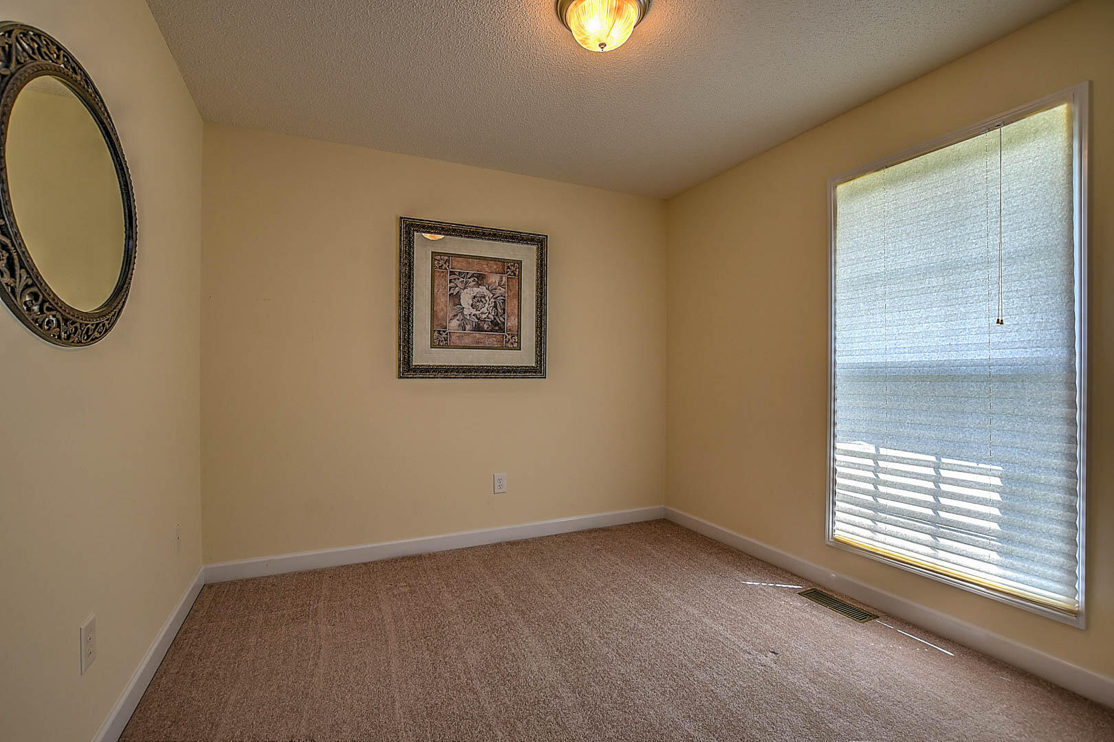 635 McInturff Road Telford, TN 37690 - Photo 7 of 25 635 McInturff-12