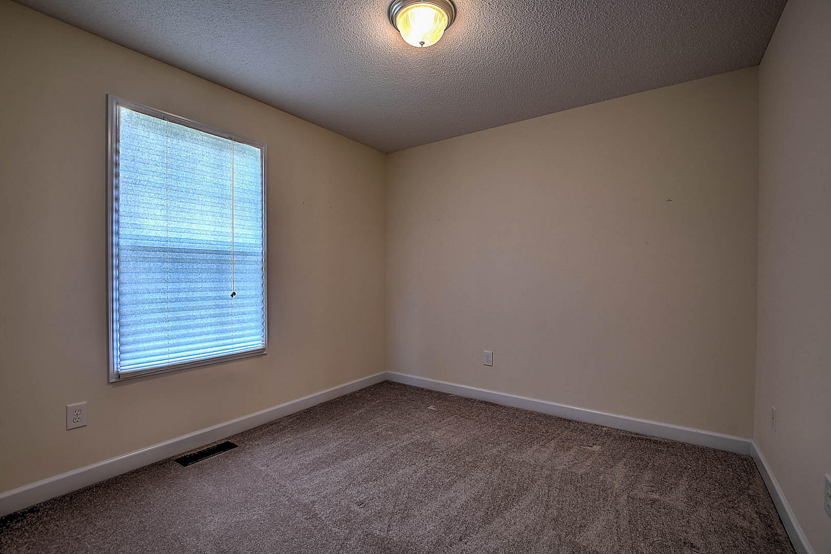 635 McInturff Road Telford, TN 37690 - Photo 10 of 25 635 McInturff-16