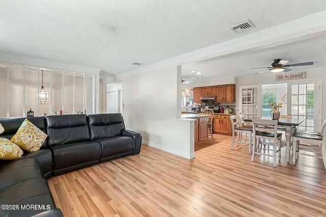 $3,600 | 19 Elm Street, Beachwood, NJ 08722