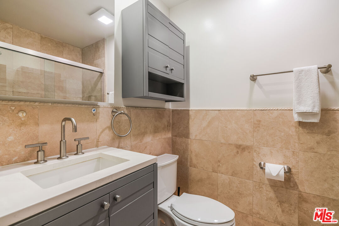 950 North Kings Road, Unit 216 West Hollywood, CA 90069 - Photo 11 of 19