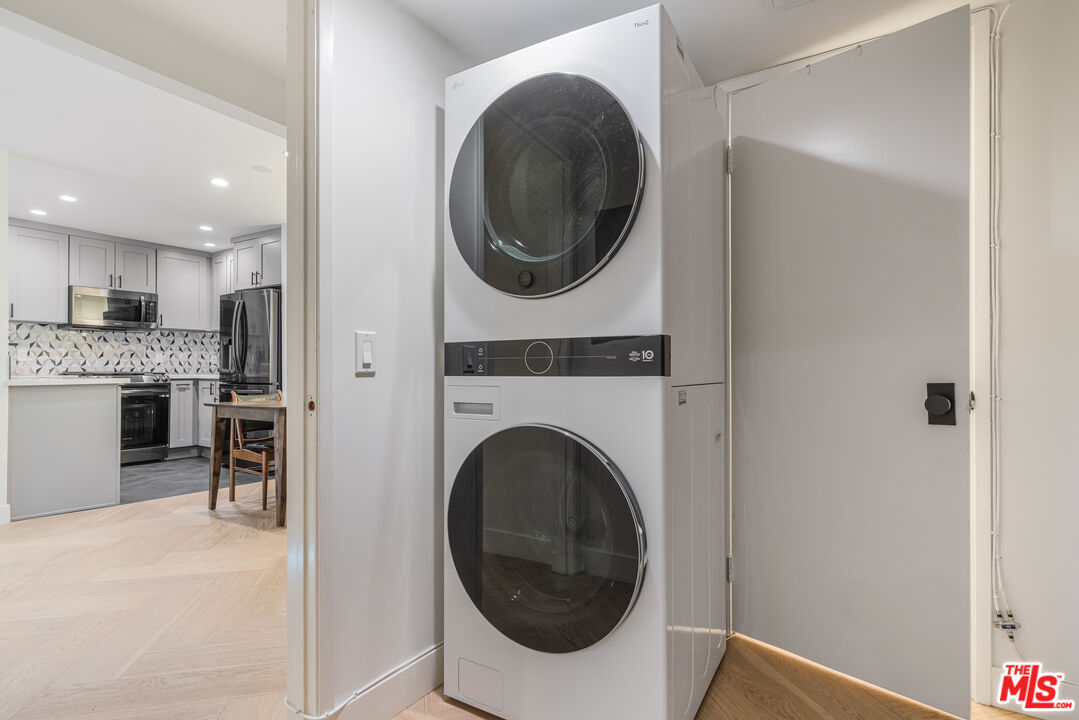 950 North Kings Road, Unit 216 West Hollywood, CA 90069 - Photo 13 of 19