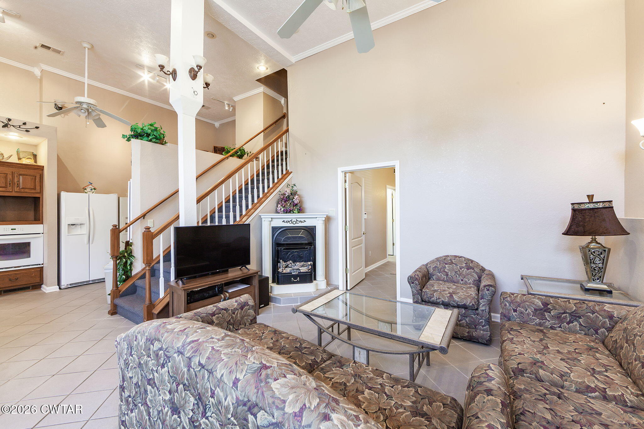 812 Pipkin Road Jackson, TN 38305 - Photo 43 of 49 Living 2