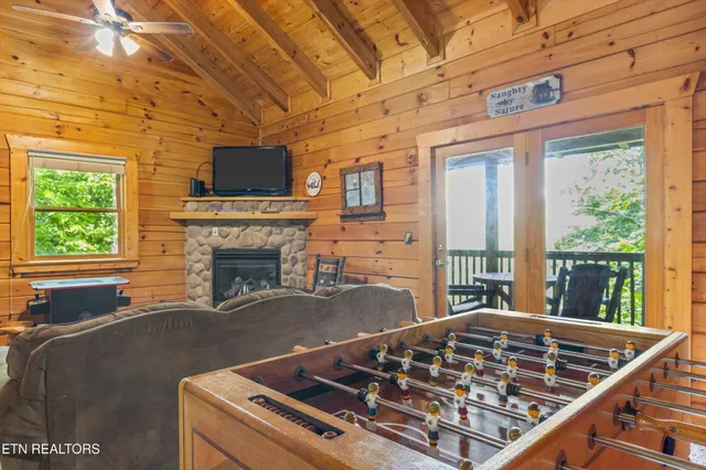 $449,900 | 1613 Misty Hollow Road, Gatlinburg, TN 37738