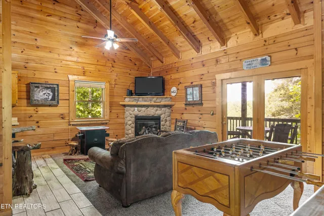$449,900 | 1613 Misty Hollow Road, Gatlinburg, TN 37738