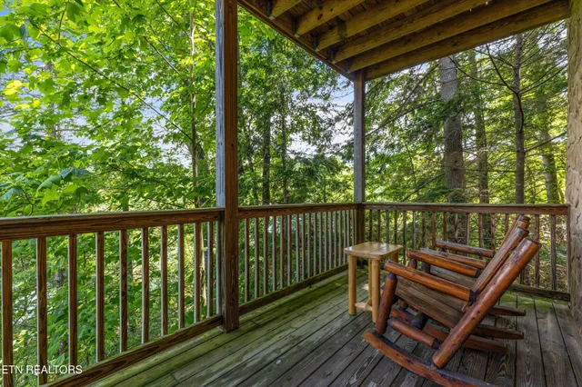 $449,900 | 1613 Misty Hollow Road, Gatlinburg, TN 37738
