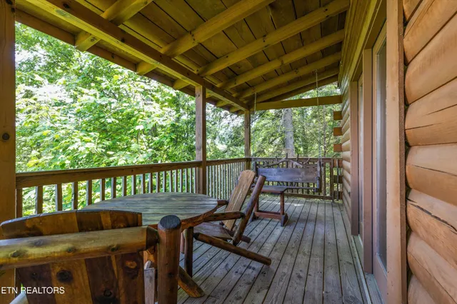$449,900 | 1613 Misty Hollow Road, Gatlinburg, TN 37738
