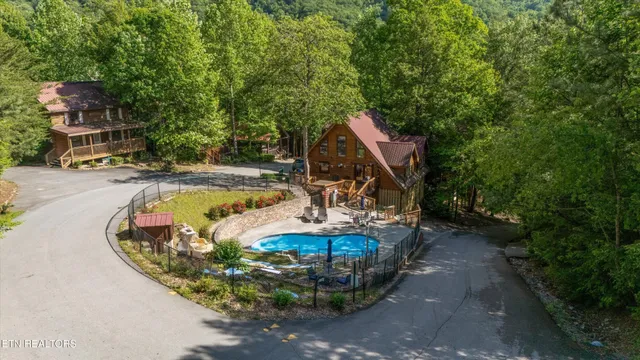 $449,900 | 1613 Misty Hollow Road, Gatlinburg, TN 37738