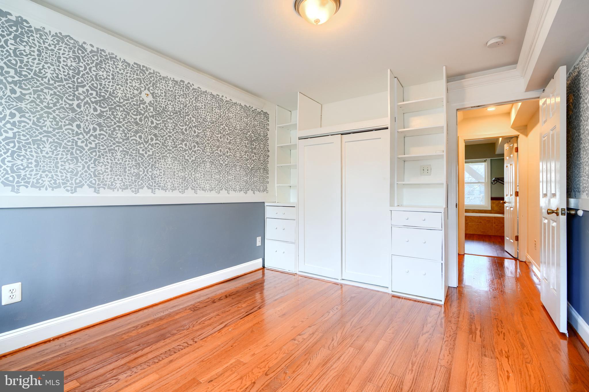 1520 Byrd Street Baltimore, MD 21230 - Photo 23 of 36 a view of empty room with wooden floor