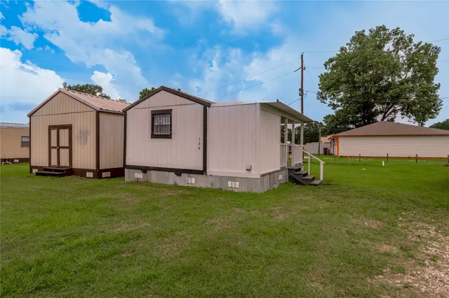 $600 | 128 Johnnie Street, Trinity, TX 75862