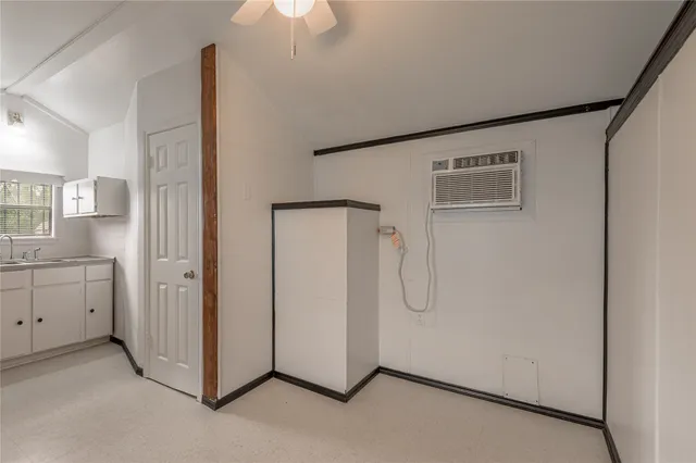 $600 | 128 Johnnie Street, Trinity, TX 75862