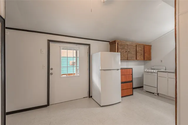 $600 | 128 Johnnie Street, Trinity, TX 75862