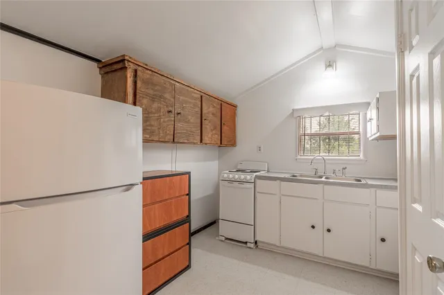 $600 | 128 Johnnie Street, Trinity, TX 75862