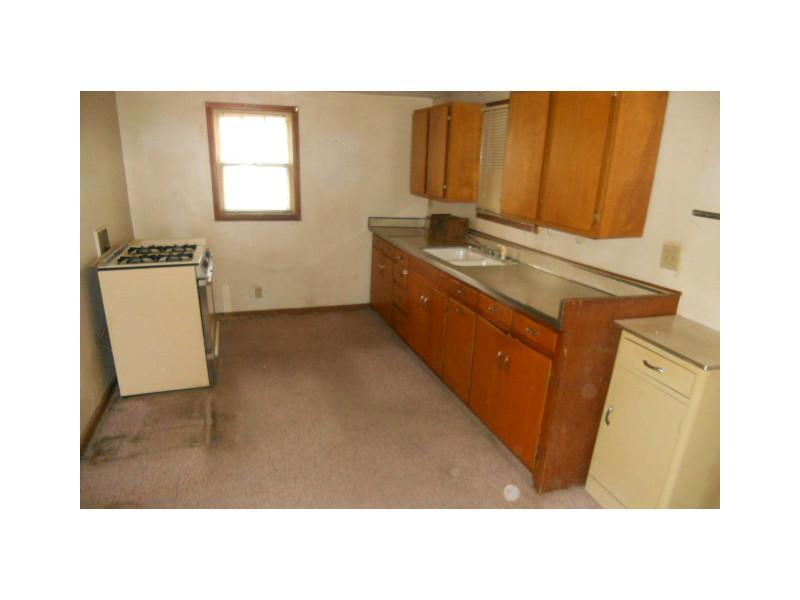 1120 Mitthoeffer Road Indianapolis, IN 46229 - Photo 2 of 9 Gallery Image 2