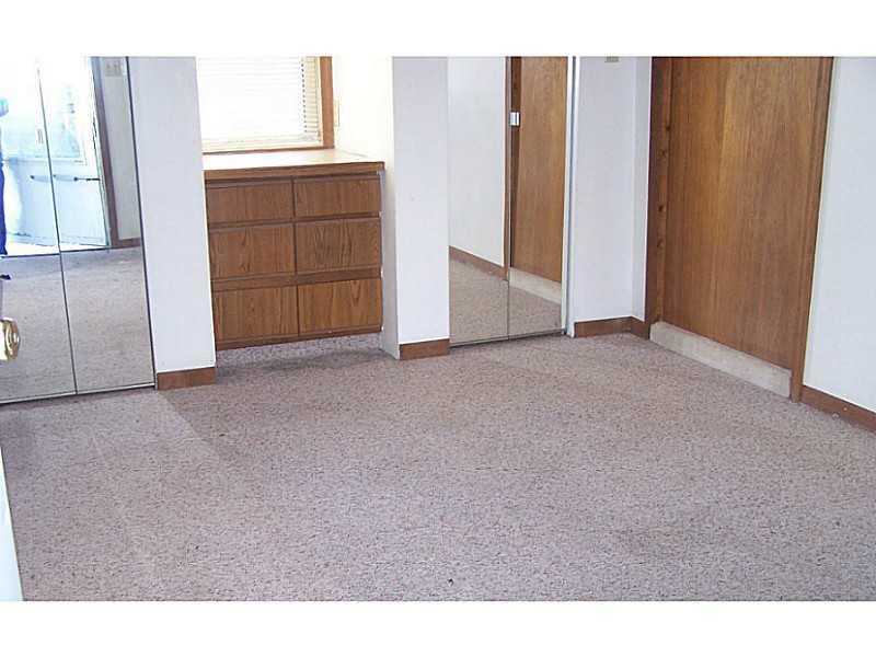 1120 Mitthoeffer Road Indianapolis, IN 46229 - Photo 6 of 9 Gallery Image 6