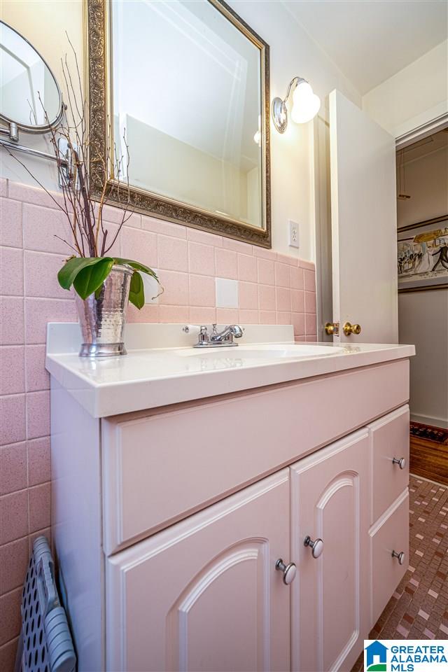 209 Leach Drive Birmingham, AL 35213 - Photo 20 of 31