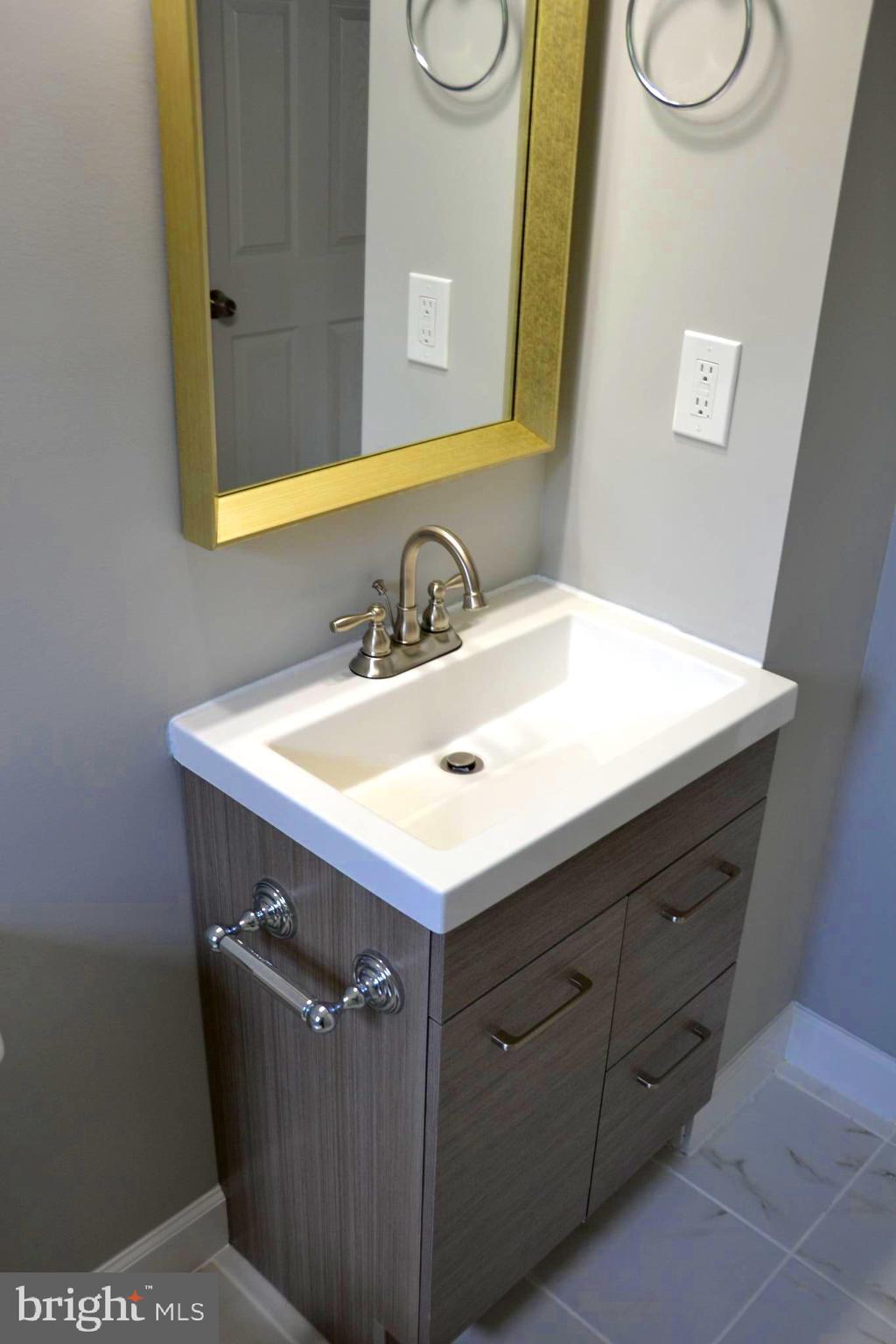 318 Cheddington Road Linthicum, MD 21090 - Photo 23 of 33