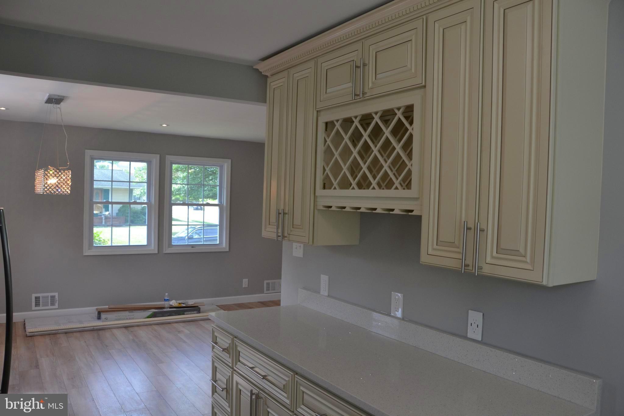 318 Cheddington Road Linthicum, MD 21090 - Photo 7 of 33