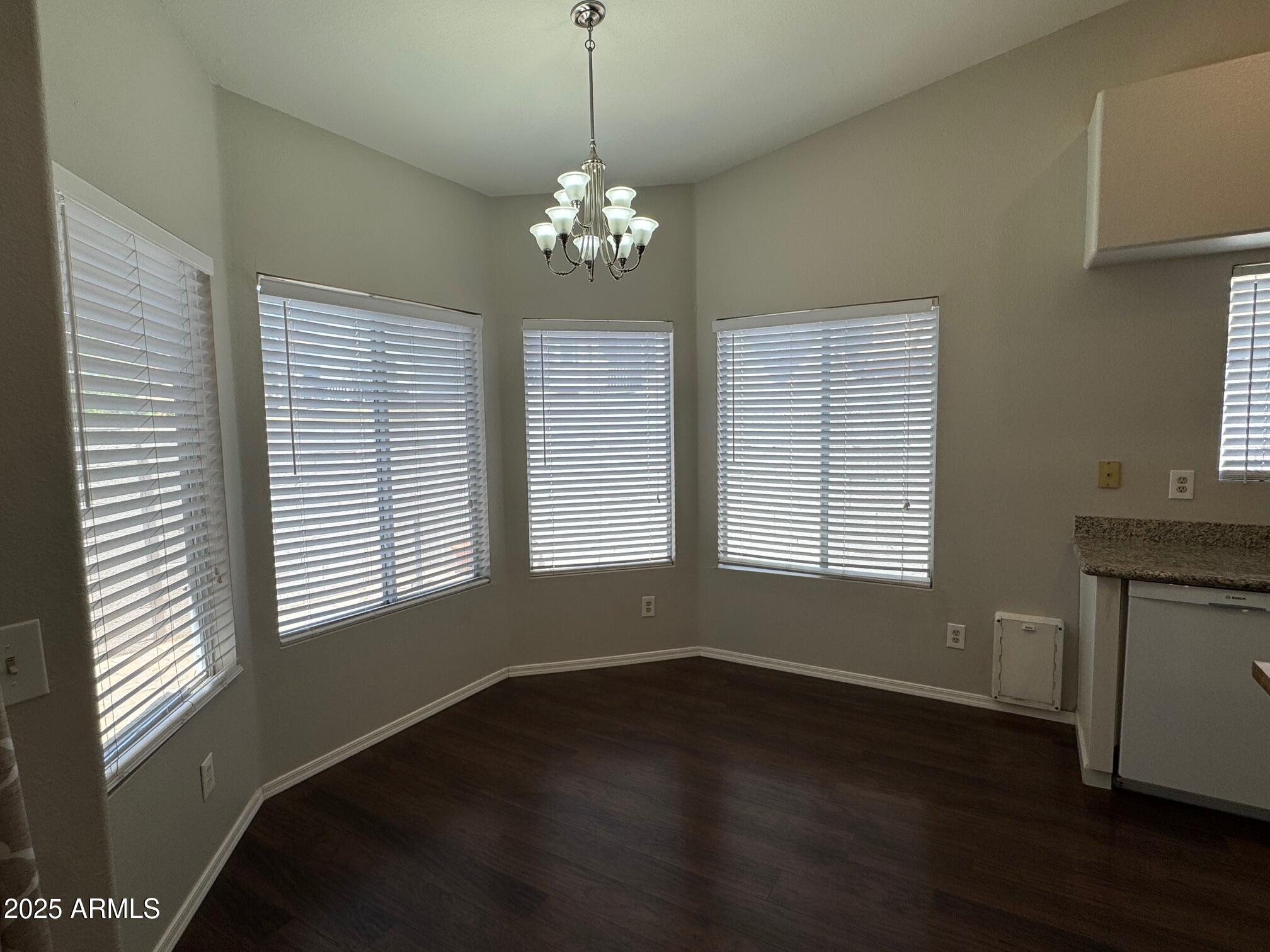 1822 South 39th Street, Unit 6 Mesa, AZ 85206 - Photo 4 of 18 a view of livingroom with window