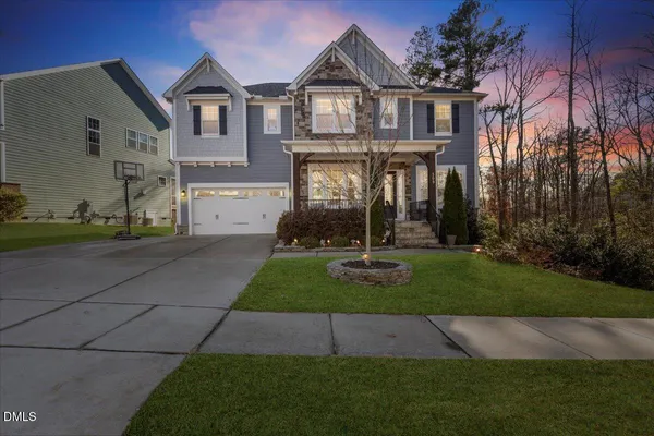 $819,990 | 309 Mystic Pine Place, Unit 309, Apex, NC 27539