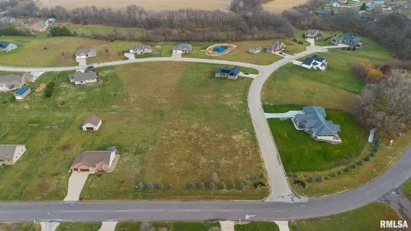 $54,900 | 1960-1962 Mayflower Drive, Pekin, IL 61554