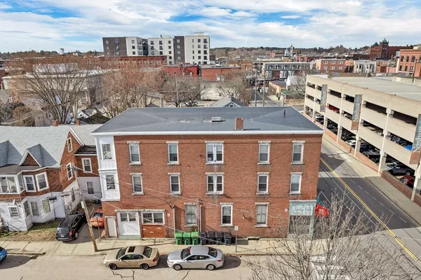 $1,295 | 23 Elm Street, Unit 7, Nashua, NH 03060