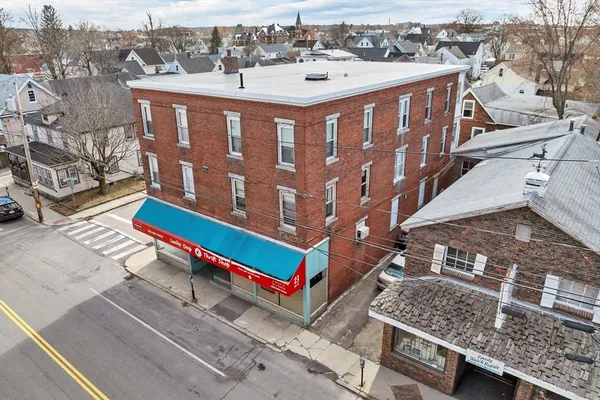 $1,295 | 23 Elm Street, Unit 7, Nashua, NH 03060