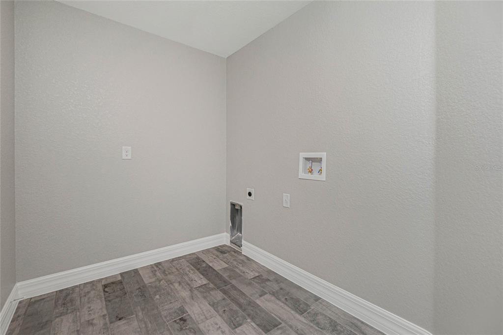 12 Current Lane Placida, FL 33946 - Photo 11 of 16 a view of room