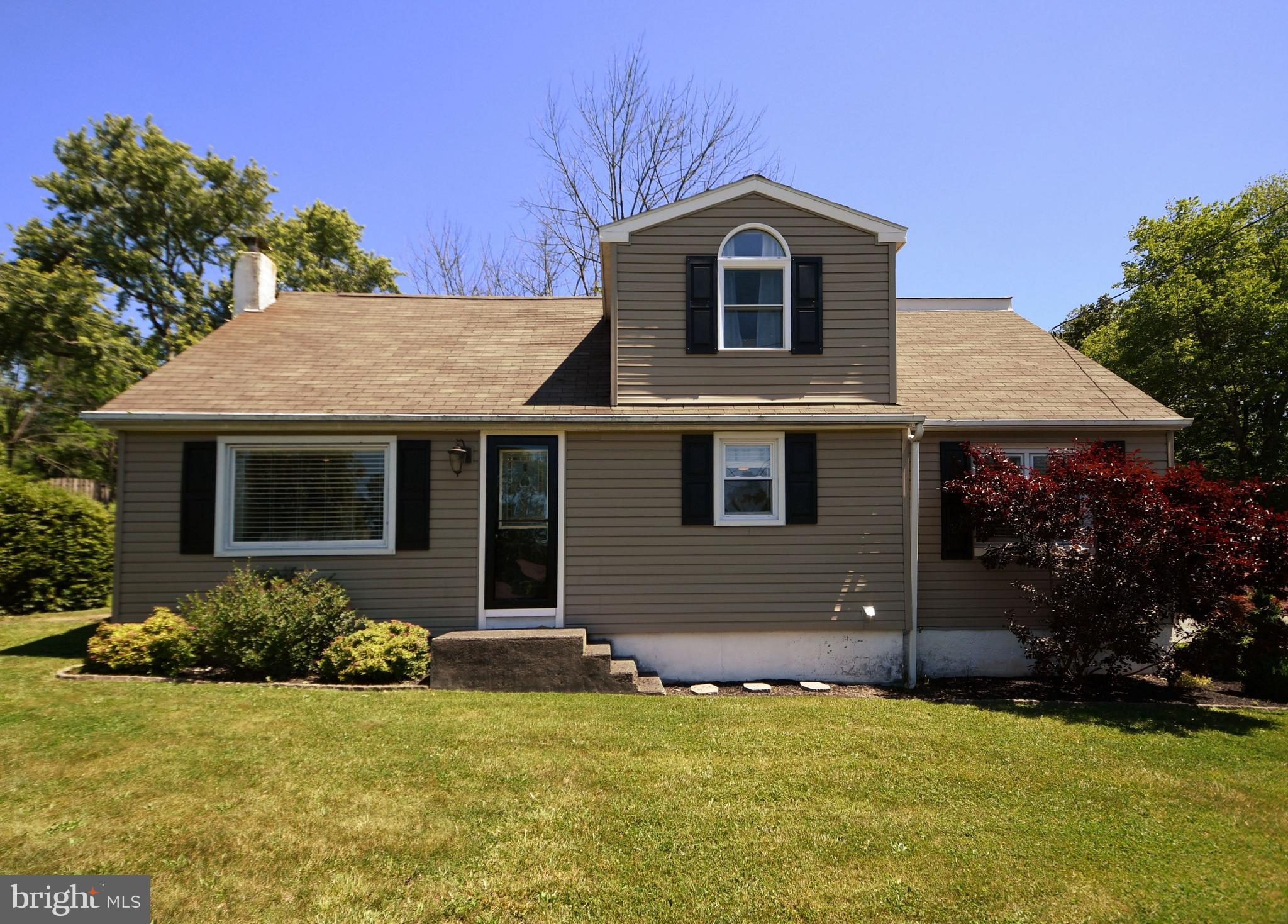 1127 Brooke Road Pottstown, PA 19464 - Photo 3 of 59 Gallery Image 3