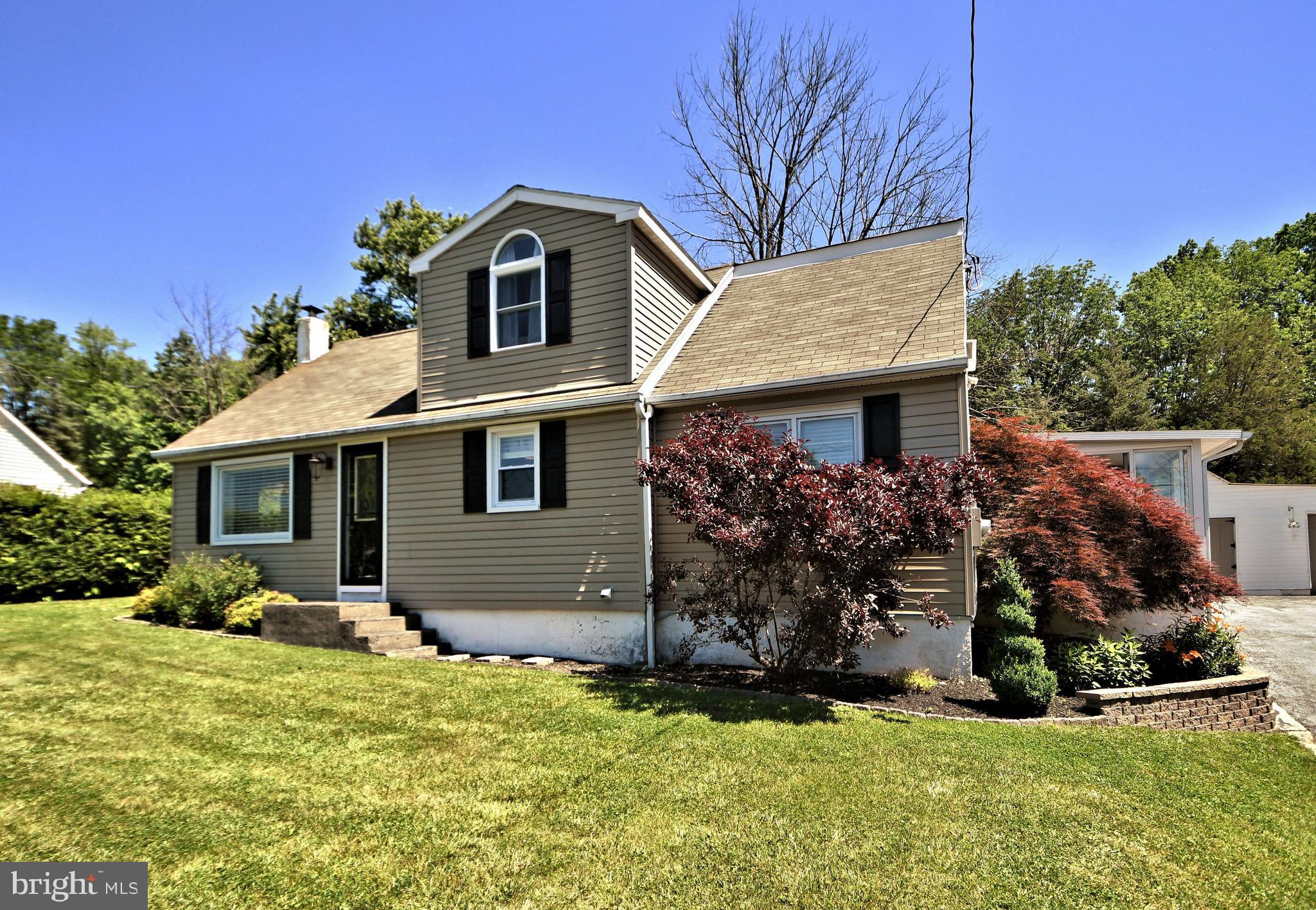 1127 Brooke Road Pottstown, PA 19464 - Photo 4 of 59 Gallery Image 4