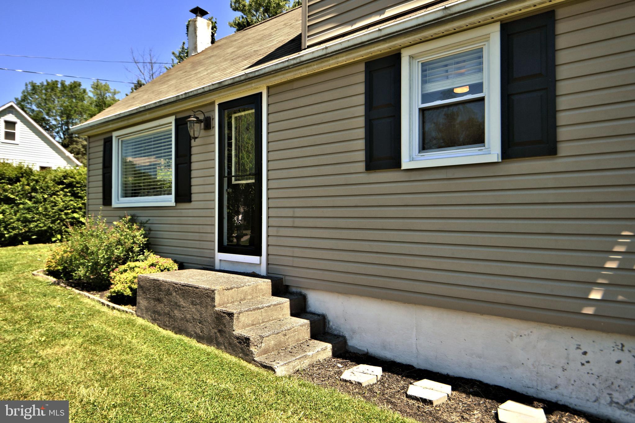 1127 Brooke Road Pottstown, PA 19464 - Photo 5 of 59 Gallery Image 5