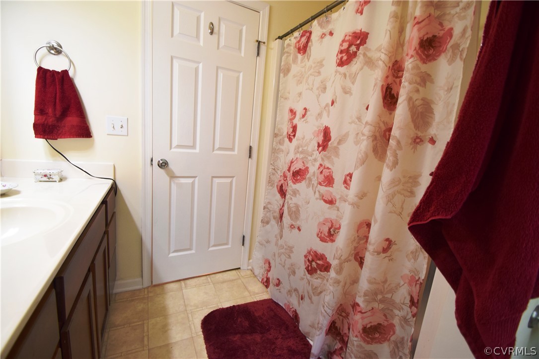 251 Providence Road Deltaville, VA 23043 - Photo 18 of 29 Gallery Image 18