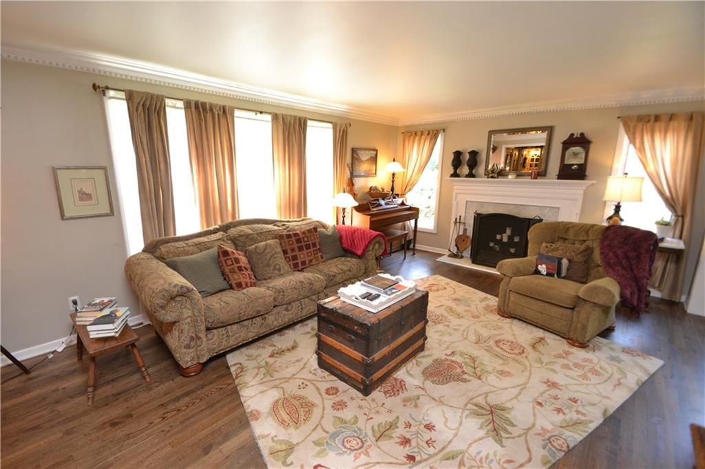 760 Scrubgrass Road Mt. Lebanon, PA 15243 - Photo 11 of 25 Gallery Image 11