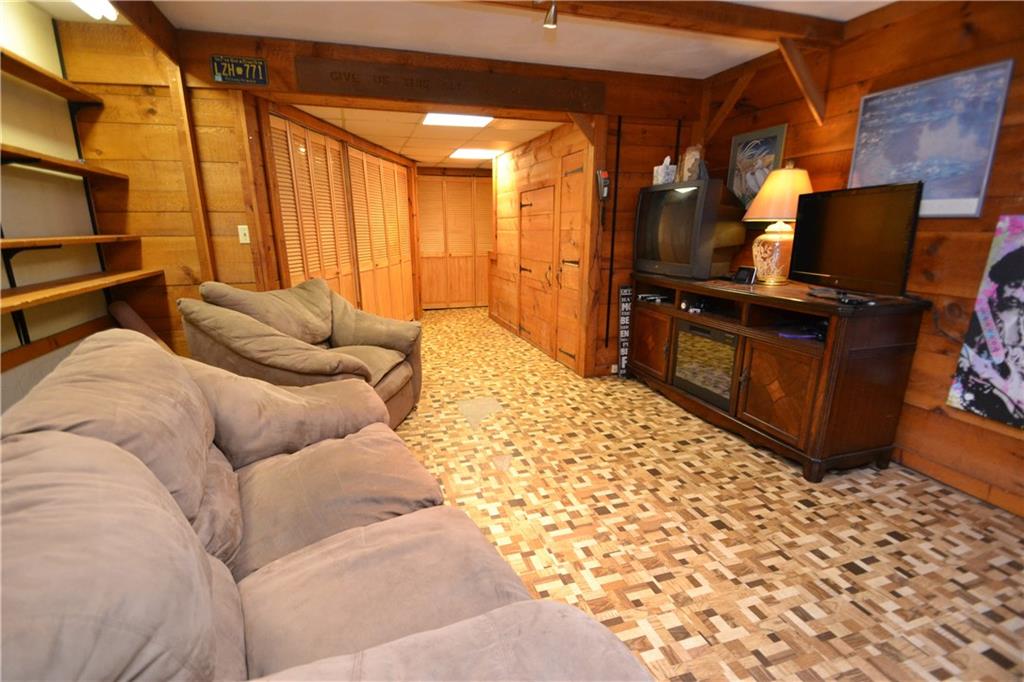 760 Scrubgrass Road Mt. Lebanon, PA 15243 - Photo 13 of 25 Gallery Image 13