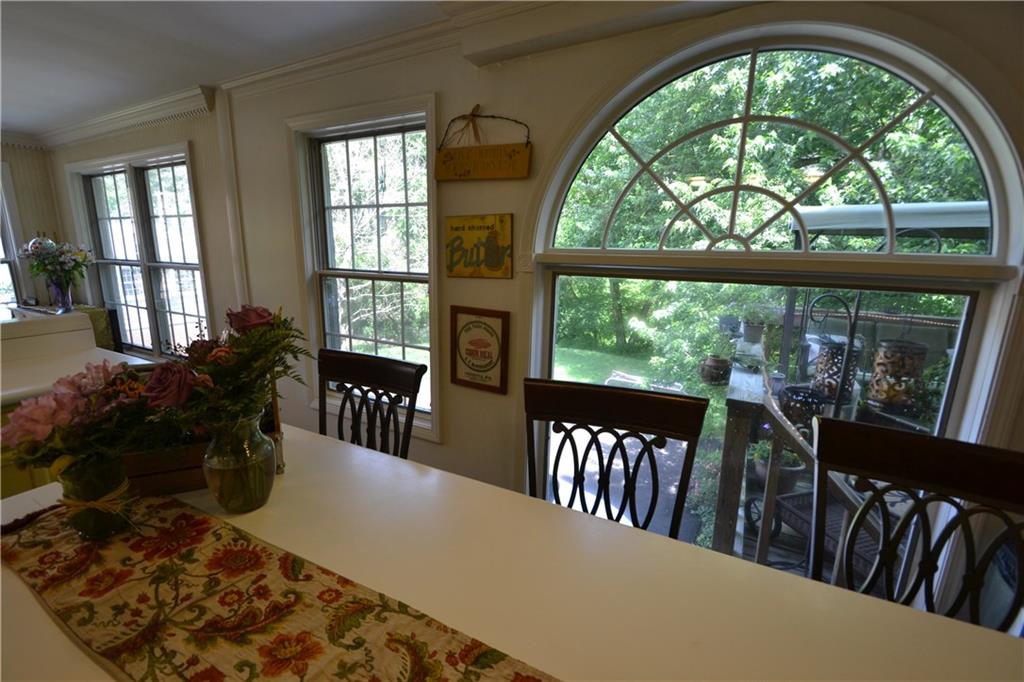 760 Scrubgrass Road Mt. Lebanon, PA 15243 - Photo 7 of 25 Gallery Image 7