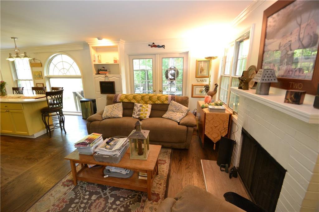 760 Scrubgrass Road Mt. Lebanon, PA 15243 - Photo 9 of 25 Gallery Image 9