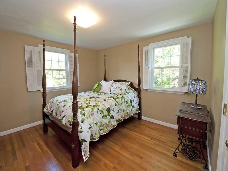 624 Trotwood Ridge Road Upper St. Clair, PA 15241 - Photo 14 of 22 Bedroom.