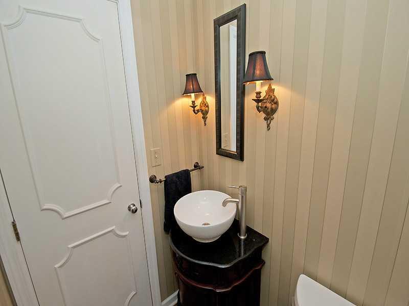 624 Trotwood Ridge Road Upper St. Clair, PA 15241 - Photo 17 of 22 Partial Bath.