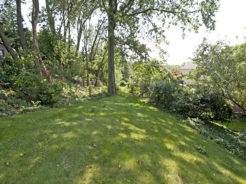 624 Trotwood Ridge Road Upper St. Clair, PA 15241 - Photo 22 of 22 Yard/Garden.