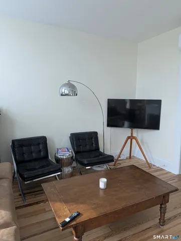 $1,925 | 213 Liberty Square, Unit A, Norwalk, CT 06855