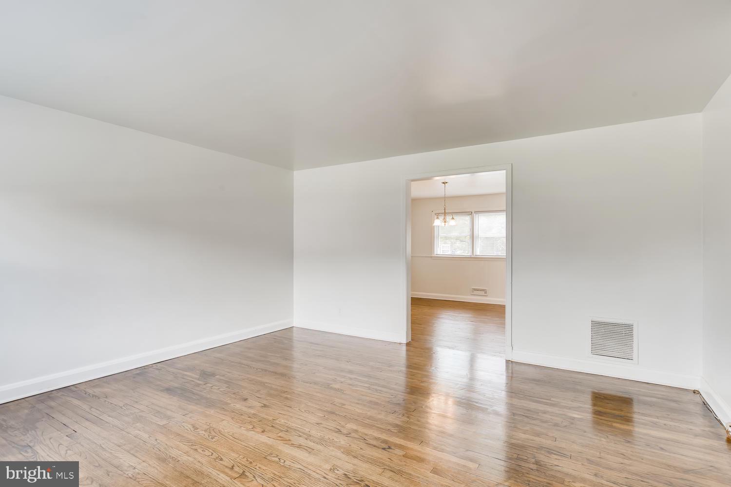 1671 Burnwood Road Baltimore, MD 21239 - Photo 3 of 24 Gallery Image 3