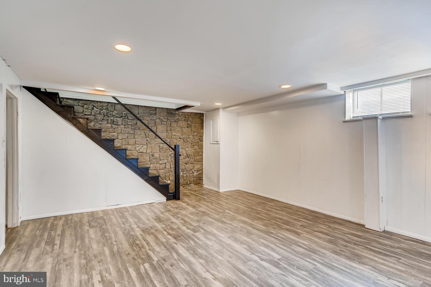 1671 Burnwood Road Baltimore, MD 21239 - Photo 21 of 24 Gallery Image 21