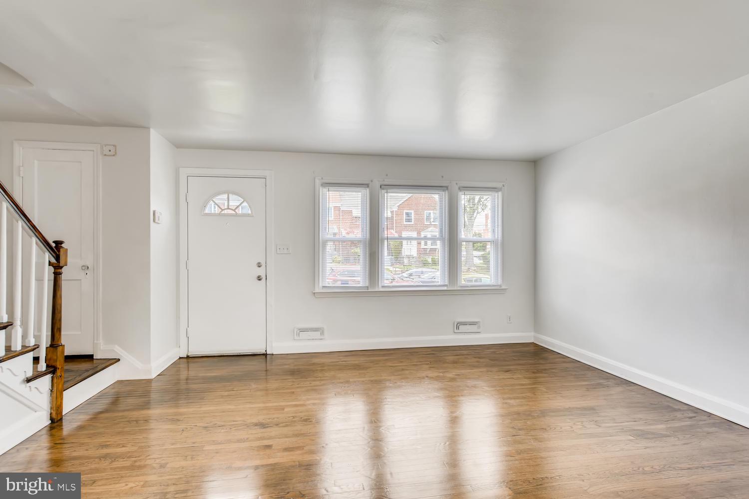 1671 Burnwood Road Baltimore, MD 21239 - Photo 4 of 24 Gallery Image 4