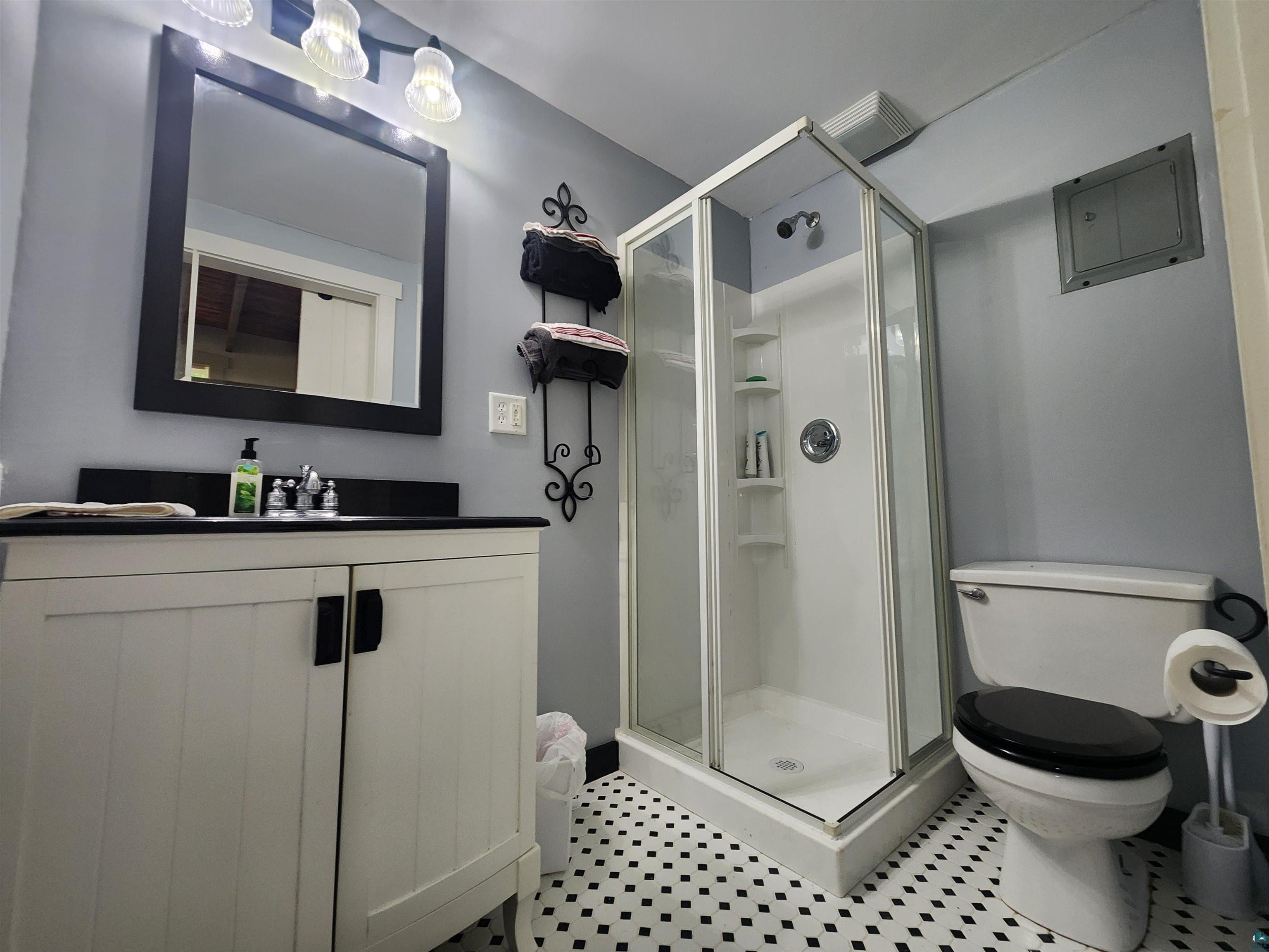 17 8th Street Bayfield, WI 54814 - Photo 21 of 37 3/4 with shower- seasonal plumbing