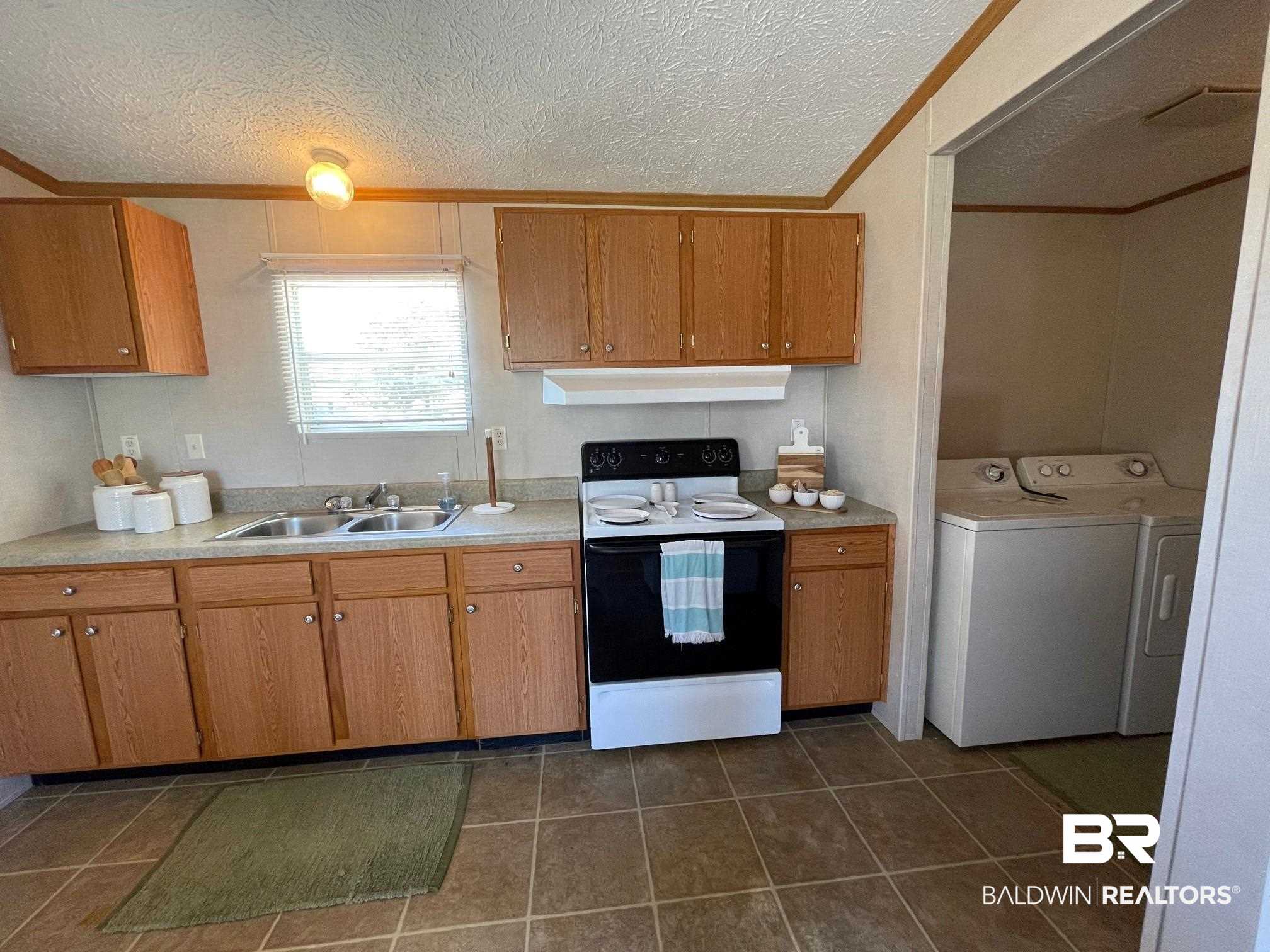 1957 Maria Lane Lillian, AL 36549 - Photo 4 of 25